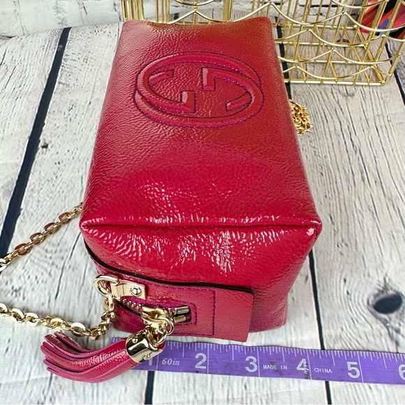Gucci Soho crossbody bag in magenta pink leather *new with defect* - Picture 12 of 14